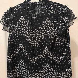 CeCe Black and White Floral Blouse